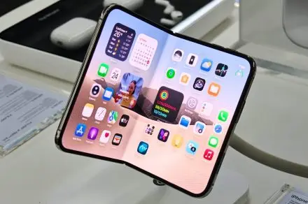 Apple deschide manualele de reparație pentru iPhone Duo