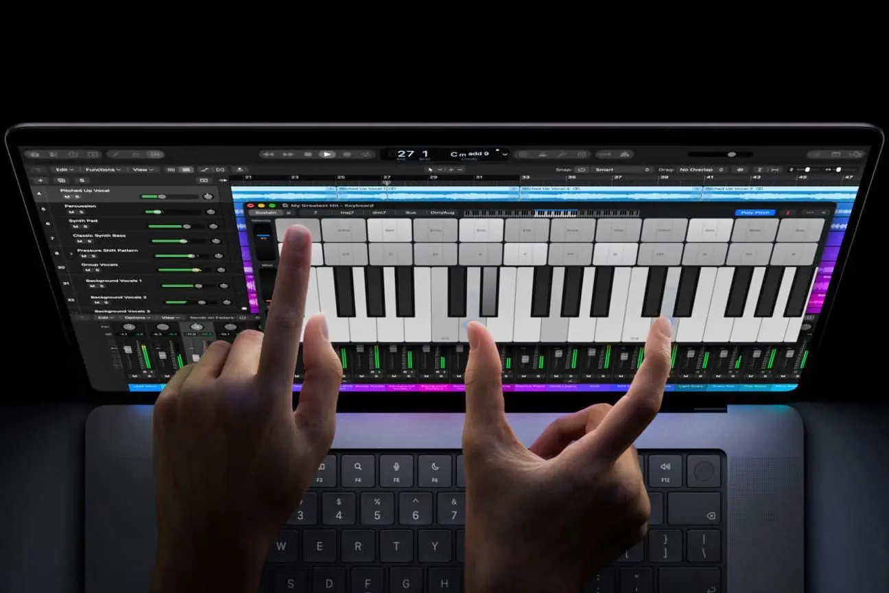 Apple prezintă MacBook Pro cu ecran tactil la evenimentul Pro and Tell