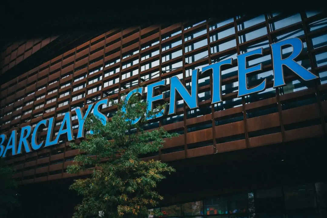 Barclays concediază 5.000 de angajați până în 2026 din cauza inteligenței artificiale