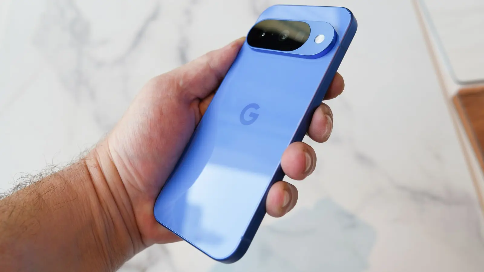 Black Friday: Pixel 10 la preț record, stoc dublu și căști la £1