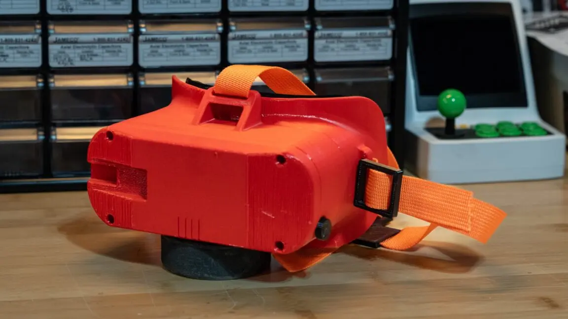 DIY VR: Cum să construiești propriul headset și de ce probabil nu vrei să faci asta