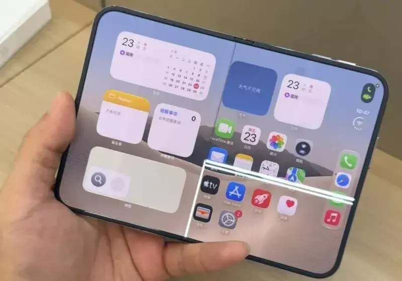 Probleme grave pentru iPhone Duo: Ecranele crapă în formă de „L