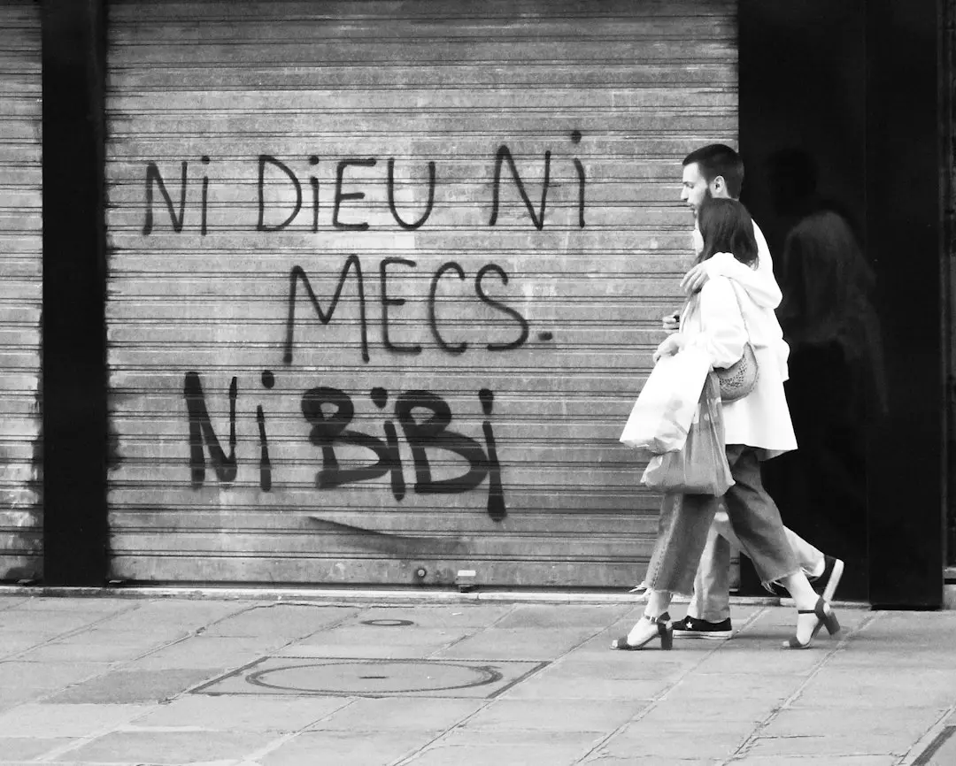 Noi semne de întrebare privind politicile Meta de colectare a datelor