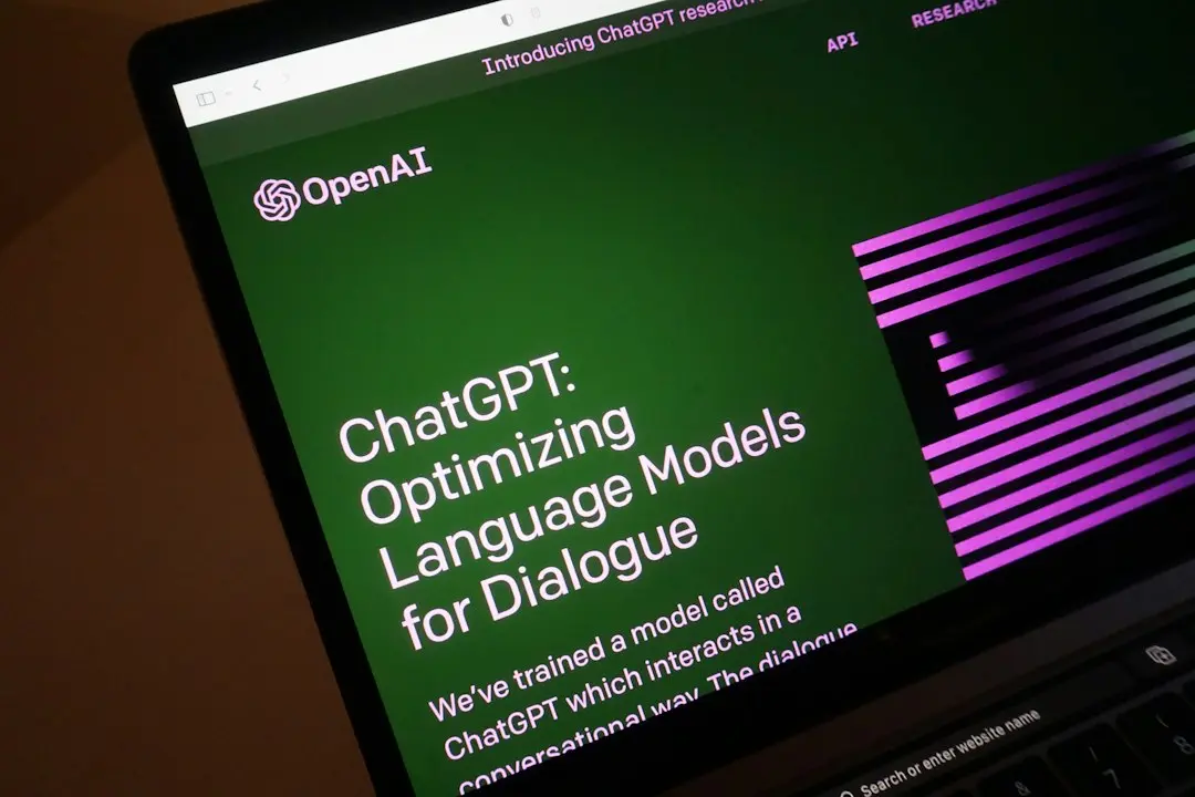 OpenAI și Oracle: aplicații de afaceri integrate direct în ChatGPT