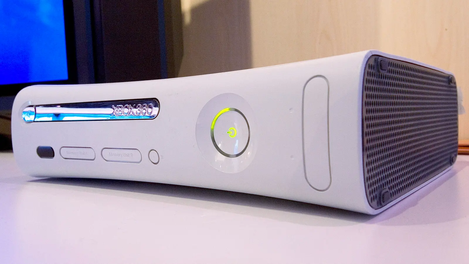 Hackerul care a învins securitatea Xbox 360 după nouă ani cu un microcontroler de 4 dolari